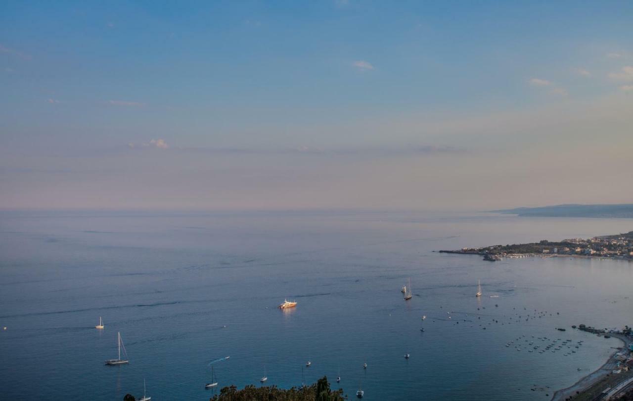 Skyline Appartament Taormina Eksteriør billede